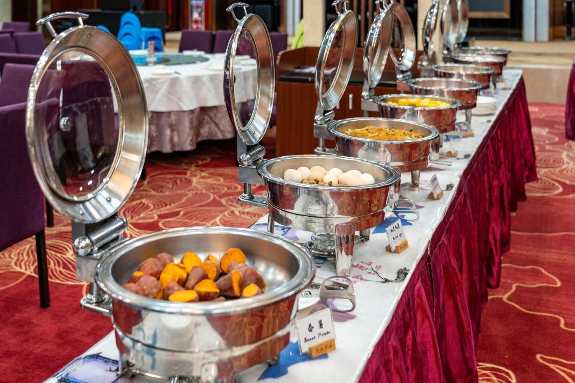 Liang Fan Holiday Inn Quảng Châu Ngoại thất bức ảnh